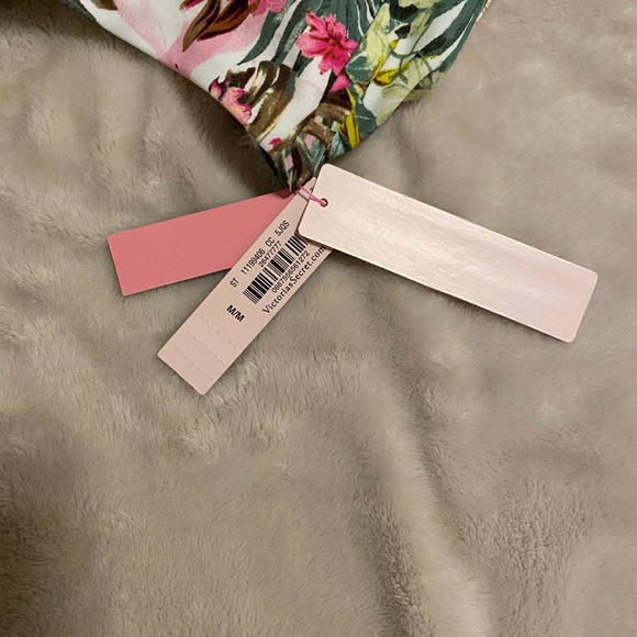 Victoria’s Secret Floral One Piece Swimsuit Open Back Underwire size Med- NWT. - Picture 3 of 5